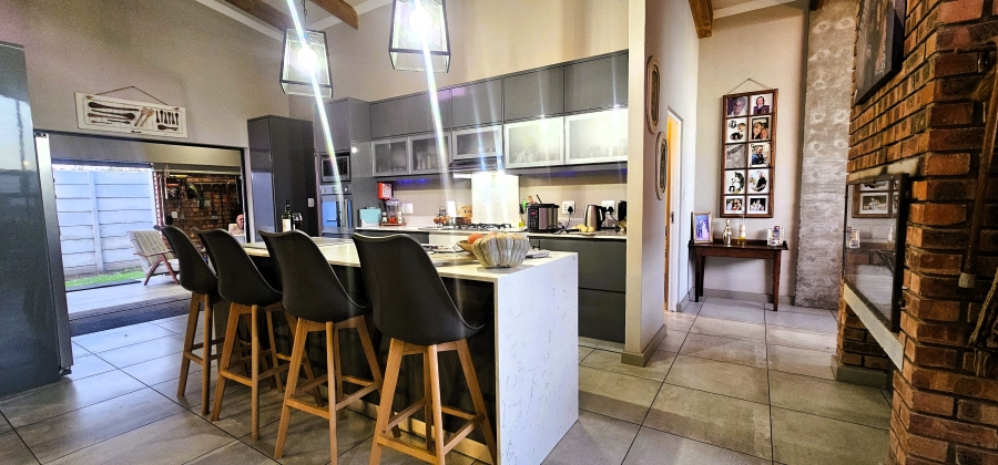 3 Bedroom Property for Sale in Hopefield Western Cape
